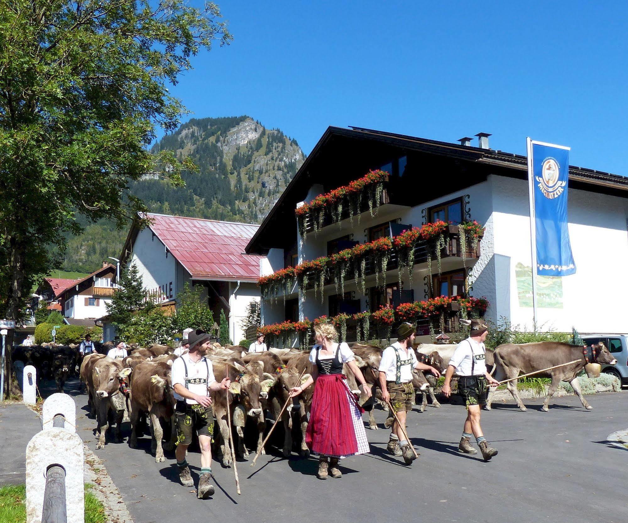 Hotel Restaurant Amadeus - Inclusive Skipass Und Vieles Mehr Bad Hindelang Exterior foto